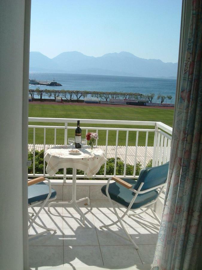 Stunning Seaview Town Apartment Ágios Nikólaos Eksteriør billede